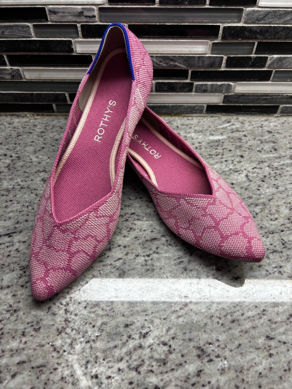 Rothy's Pink Pointed Knit Ballet Flats with Quartz Pattern size 9